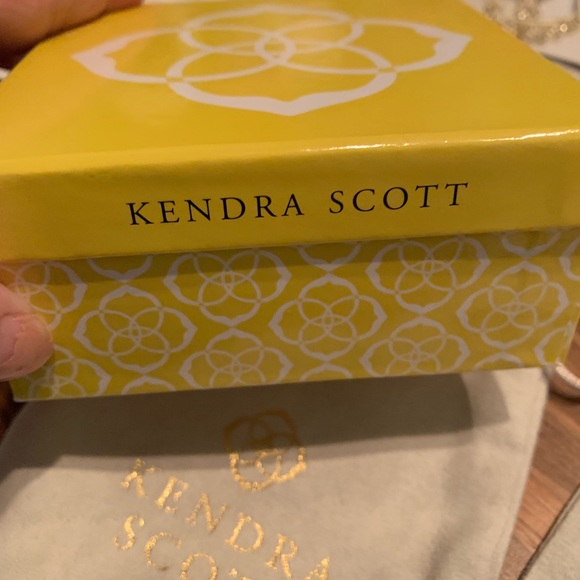 Kendra Scott Layne Statement Earrings Silver - Picture 7 of 8